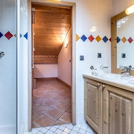 Duplex 10 Pers. Avec Piscine, Et Pied Des Pistes A Martin De Belleville - Fr-1-461-6